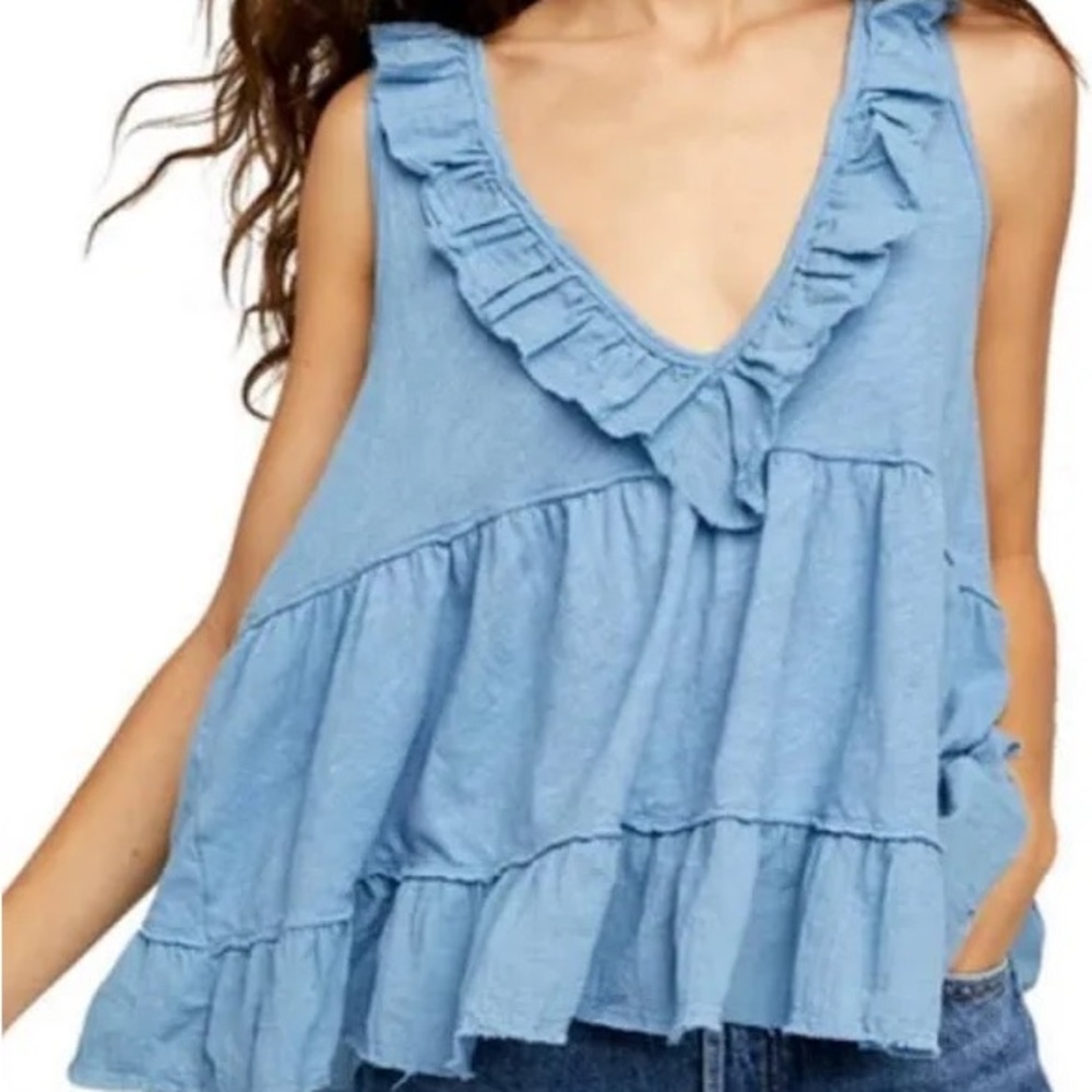 Free People sleeveless ruffled top shirt in light blue. New with tags.